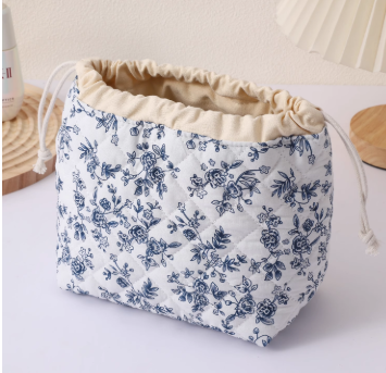 Mini Leaf Quilted Tote