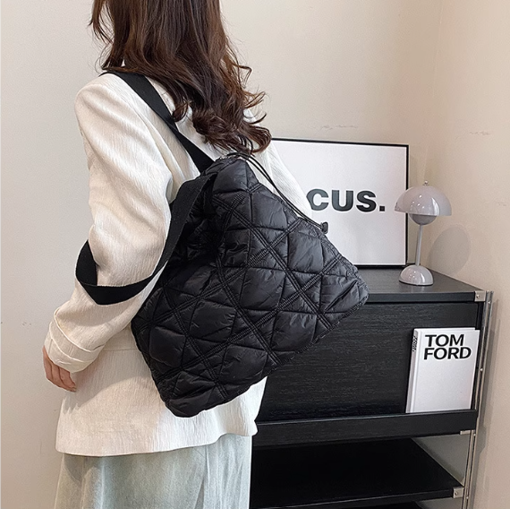City Black Breeze Tote