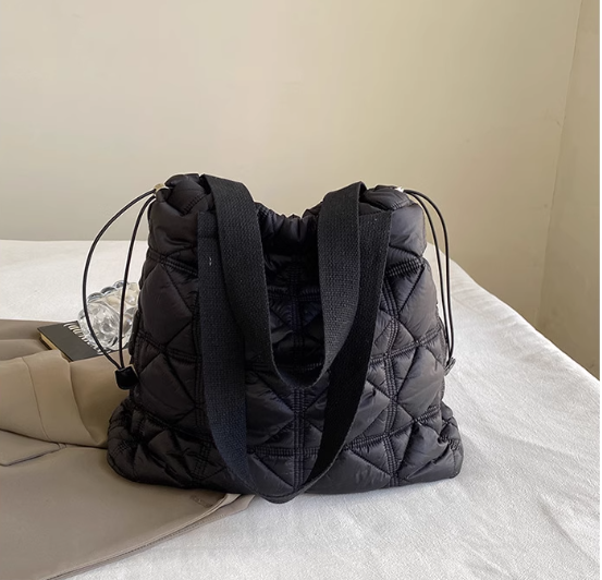 City Black Breeze Tote